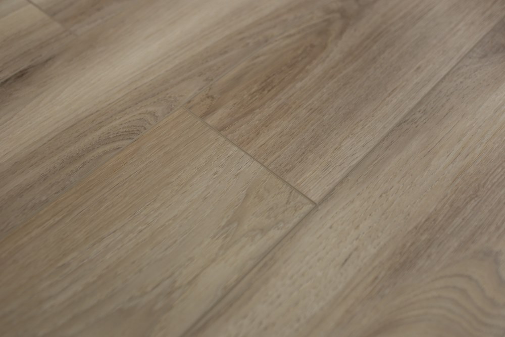 Замковая ПВХ плитка "Art Tile" Клён Фог (1220*152*5 мм) — купить в Ярославле