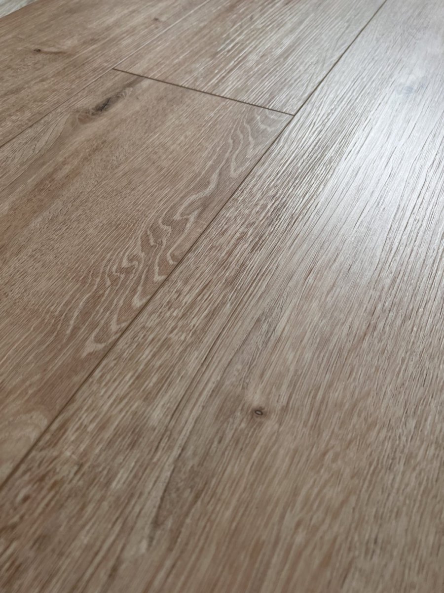 SPC ламинат "OneFloor" ЕСО 5062 (4V фаска) (1220*184*4 мм) — купить в Ярославле