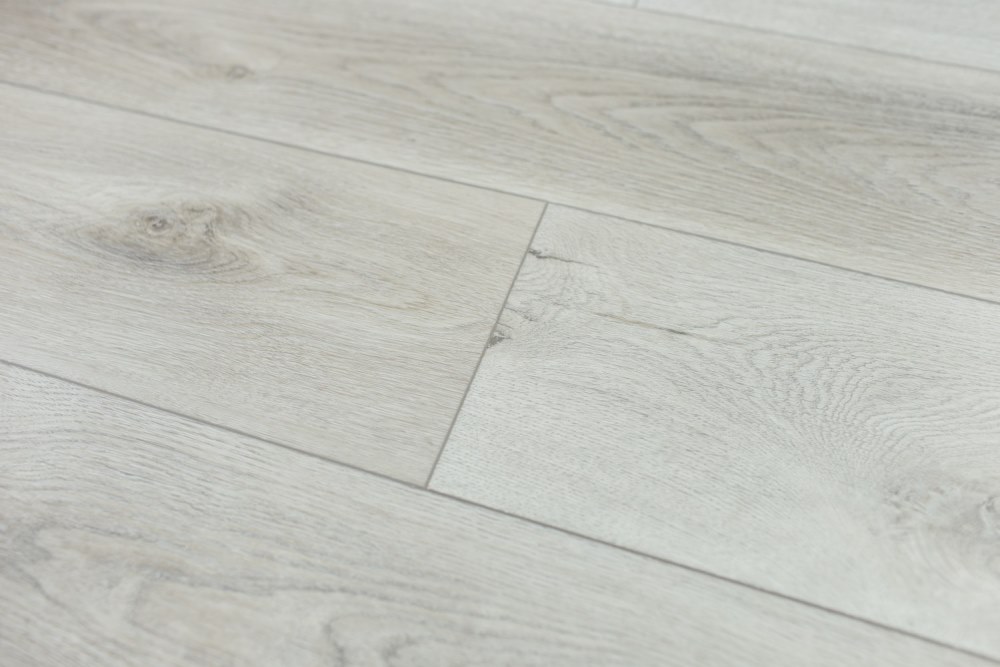 Замковая ПВХ плитка "Art Tile" Дуб Эдинбург (1200*183*6 мм) — купить в Ярославле