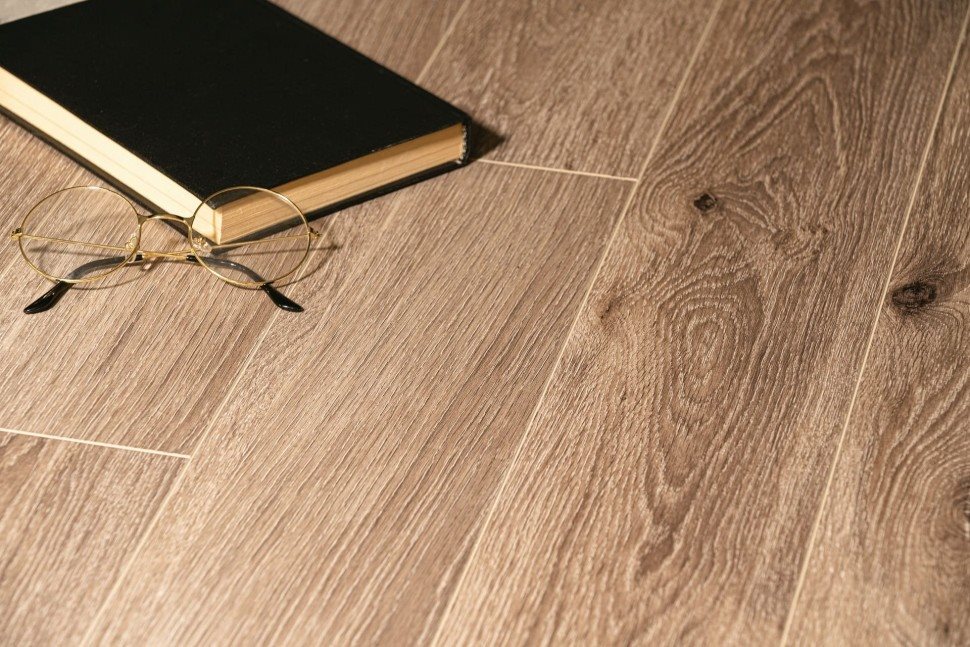 Виниловый ламинат "Bonkeel" Style Дуб Матира (1200*125*4 мм) — купить в Ярославле