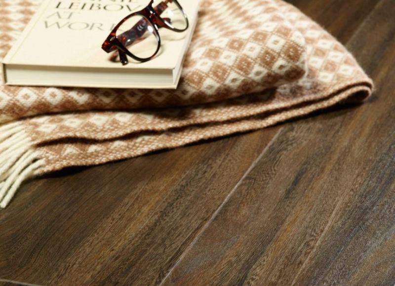 Линолеум бытовой "IVC" Woodlike Edgewood W48 (4м) — купить в Ярославле