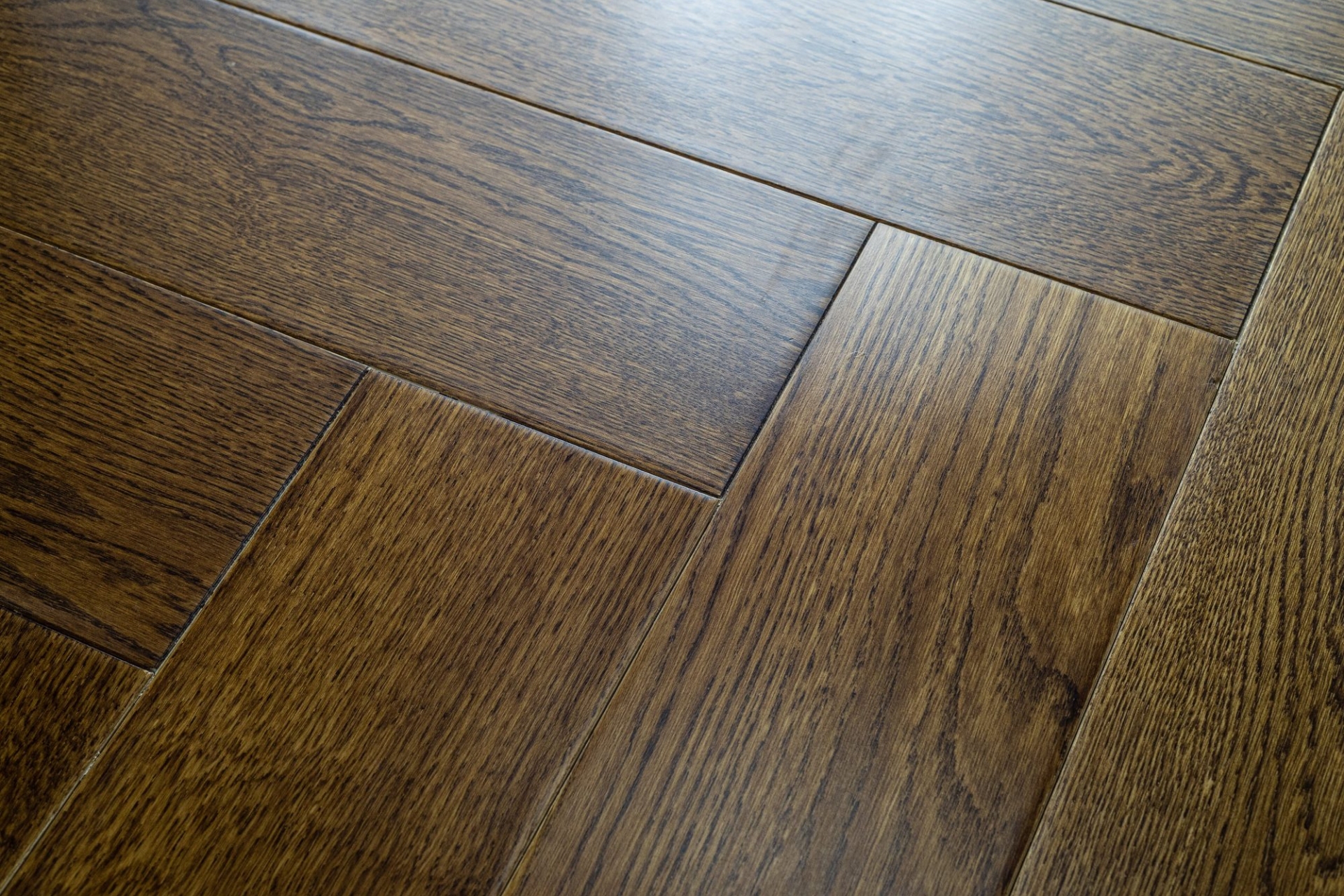 Инженерный паркет «Damy Floor» Ореховый (укладка елочкой) — купить в Ярославле