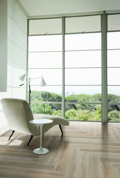 Кварцвиниловая плитка "LG" Орешник классический (1200*180*2 мм) — купить в Ярославле