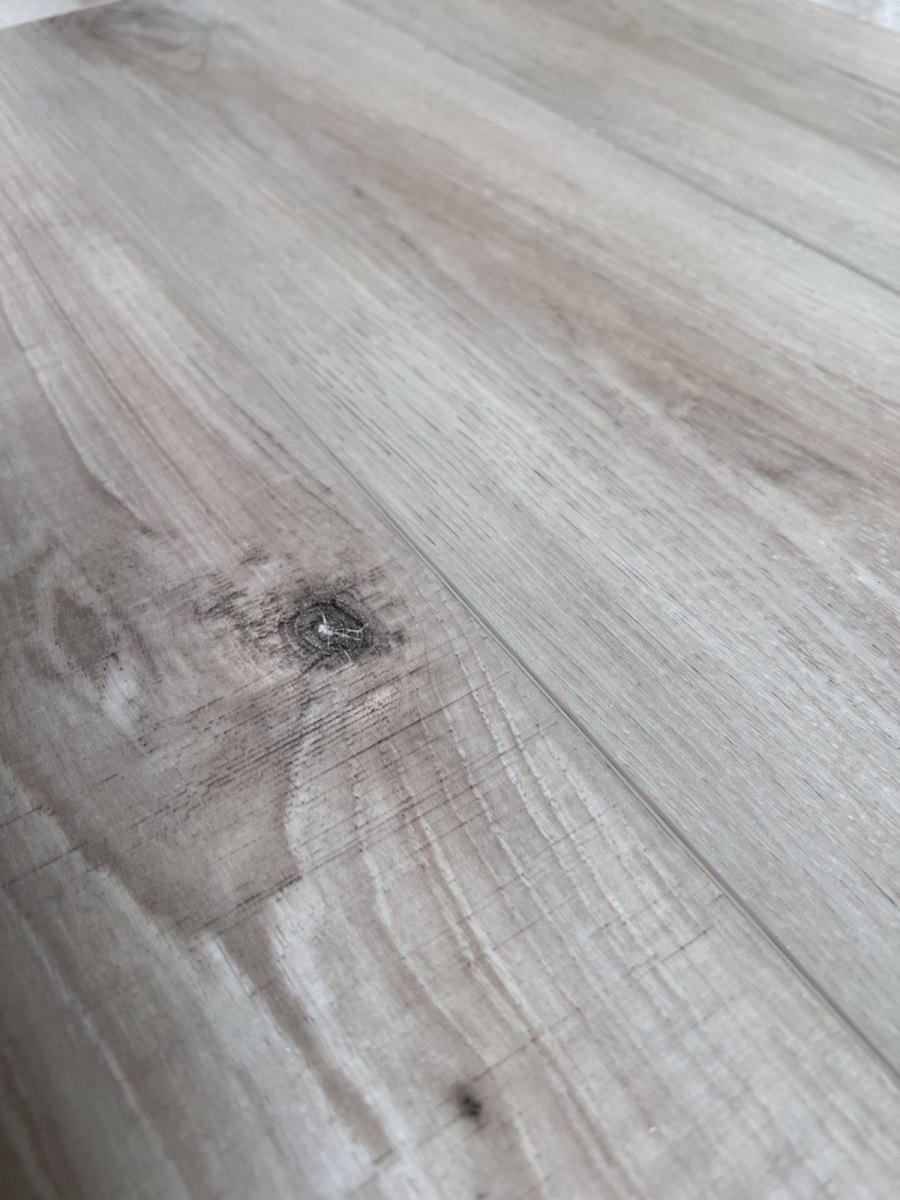 SPC ламинат "OneFloor" ЕСО 5021 (4V фаска) (1220*184*4 мм) — купить в Ярославле