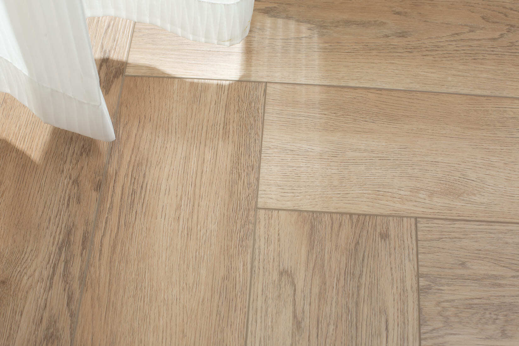 Плитка SPC "OneFloor" 3028 А,В  ЁЛКА (640*128*4 мм) — купить в Ярославле