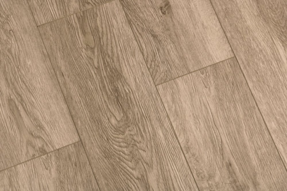 LVT плитка "Profield" Дуб Мадейра (915,4*152,4*2,5 мм) — купить в Ярославле